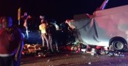 Antalya-Konya yolunda feci kaza: 2 ölü 4 yaralı