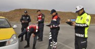 Arguvan'da kış lastiği denetimi