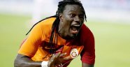 Bafetimbi Gomis, Alex'i yakaladı