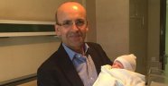 Bakan Mehmet Şimşek'in oğlu oldu