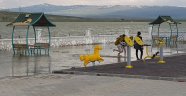 Baraj taştı, parklar su altında kaldı