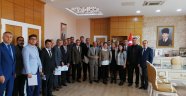 Başarılı öğretmenler ödüllendirildi