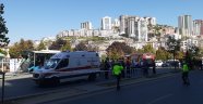 Başkent'te halk otobüsü yolcu dolu durağa girdi: 3 ölü