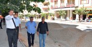 Belediye Başkanı Ahmet Çakır asfaltlama çalışmalarını inceledi