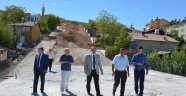 Belediye Başkanı Ahmet Çakır, Kernek Meydanı'nda incelemelerde bulundu