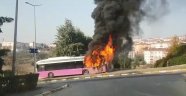 Belediye otobüsü alev alev yandı