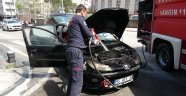 Benzin aldıktan 5 dakika sonra otomobili yandı