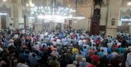 BERAT KANDİLİ'NDE CAMİLER DOLDU TAŞTI