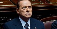 Berlusconi, 1 yıl tuvalet temizleyecek