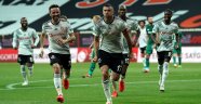 Beşiktaş'ta gözler 15 puanda