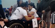 Bilek güreşinde büyük başarı