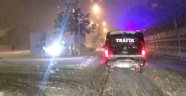 Bingöl- Elazığ yolu kar ve tipi nedeniyle ulaşıma kapatıldı