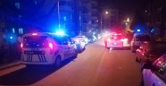 Boşanma aşamasında olduğu karısını bıçakladı