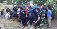 Buharkent'te otomobil şarampole devrildi: 6 yaralı