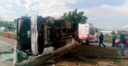 Bursa'da işçi servisi devrildi: 10 yaralı