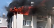 Çatı katında çıkan yangını itfaiye ekipleri söndürdü