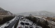 Çin'de kar zincirleme kazaya neden oldu