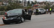 Cip ile otomobil çarpıştı: 2 yaralı