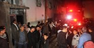 Cizre'de yangın mahalleyi sokağa döktü