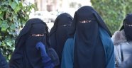 Danimarka'dan peçe ve burka yasağı