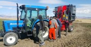 DAP İdaresi makine desteğiyle çiftçinin yüzünü güldürdü