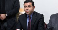 Demirtaş: 'Kızlarım korkudan ağlayıp, arka odaya saklanmış'