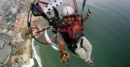 Denize düşen yamaç paraşütçüsü hayatını kaybetti