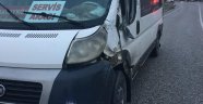 Denizli'de öğrenci servisi ile minibüs çarpıştı 3 kişi yaralındı