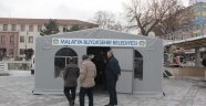 Deprem başvuru çadırı açıldı