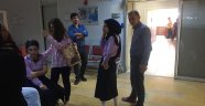 Deprem paniği yaşayan 5 öğrenci hastaneye kaldırıldı