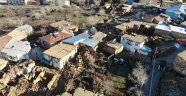 Depremin geride bıraktıkları gün ışığıyla ortaya çıktı