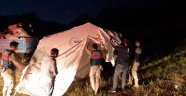 Depremzedeler için çadır kuruldu