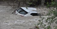 Dereye uçan araçta bir kişi öldü