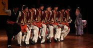 Devlet Halk Dansları Topluluğundan muhteşem gösteri