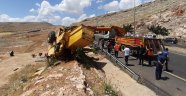 Devrilen biçerdöverin altında kalan işçi öldü