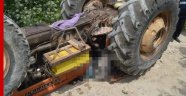 Devrilen traktörün altında kalan Afgan sürücü öldü