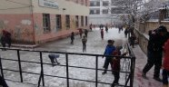 Doğanşehir'de okullara kar tatili