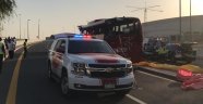 Dubai'de turist otobüsü tabelaya çarptı: 15 ölü 5 yaralı
