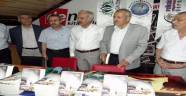 EĞİTİMCİ YAZAR AYTEKİN KİTABINI İMZALADI