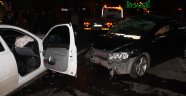 Elazığ'da 3 Otomobil Birbirine Girdi: 5 Yaralı