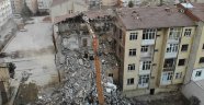 Elazığ'da depremin ardından ağır hasar alan bin 159 yapı yıkıldı
