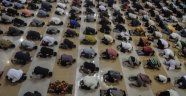 Endonezya'da Cuma namazlarına korona tedbiri