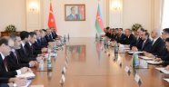  Erdoğan, Azerbaycan'da heyetlerarası görüşmeye katıldı