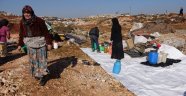 Esad'ın saldırılardan kaçan siviller kalacak çadır bile bulamıyor
