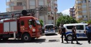 Eşiyle tartıştı kapıyı kilitleyip evi ateşe verdi