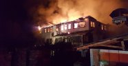 Eski belediye başkanının evi alev alev yandı