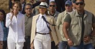 First Lady Trump'ın Mısır kombini gündem oldu