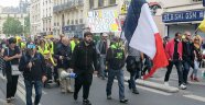 Fransa'da Sarı Yelekliler yeniden sokaklarda