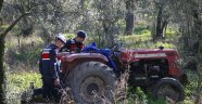 Freni boşalan traktörden atladı ağır yaralandı