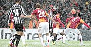 Galatasaray, Juventus'u eledi !